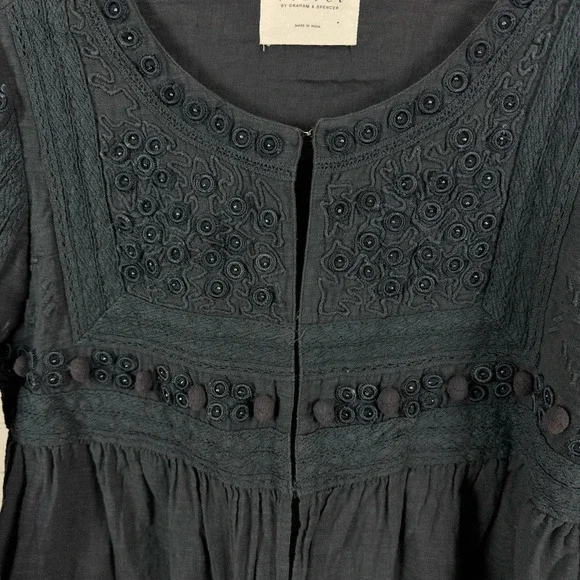 Velvet Graham & Spencer Womens Beaded Embroidered Top Gray Cotton Size Small - Picture 4 of 9